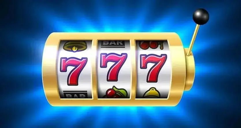 Antarmuka aplikasi ceria 777 menampilkan meja kasino dealer langsung dan menu sportsbook
